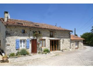 Beautiful renovated Charentaise house
