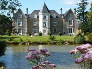 Prestige Chateau with Lake