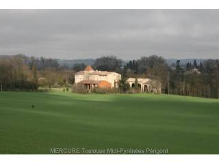 6 bedroom House For Sale: 11000 AUDE