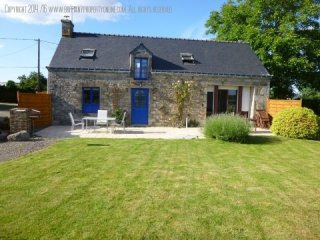 Character 3 bed with large barn &..
