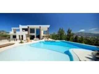 6 Bedrooms - Villa - Malaga - For Sale