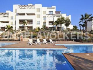 OUTSTANDING APARTMENT IN GOLF COURSE