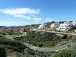 Plot/land For Sale In Nueva Andalucia..
