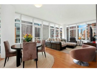 City Views-> Chic Finishes->2nd Ave..