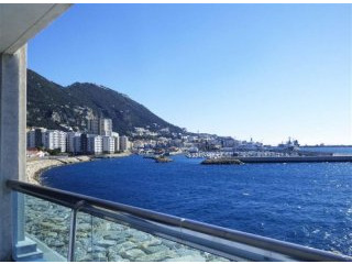 2 bed apartment in Europlaza