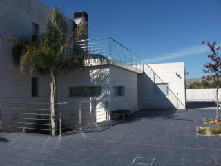 5 Bedrooms - Villa - Alicante - For Sale