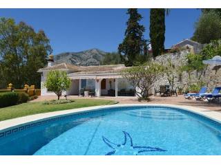 Villa - BEAUTIFUL 3 BEDROOM DETACHED..