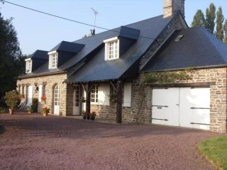 Stunning House with Parkland Gardens