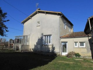 Detached House Near Ruffec