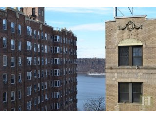 2 bedroom Apartment For Sale: 255..