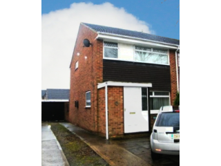 3 bedroom, Semi-detached House house..