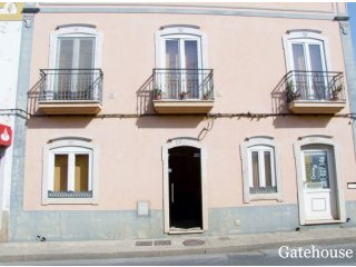 2 Bed Ground Floor Apartment For Sale..