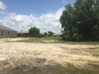 Land For Sale: Cape Coral, Florida