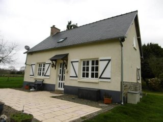 Nice Cottage with Large Outbuilding