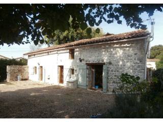 EC0452me Renovated Stone Cottage, Ideal..
