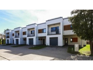 Light And Spacious Townhouse In..