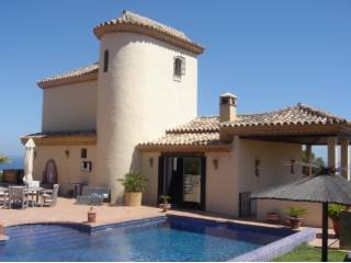 3 Bedrooms - Villa - Malaga - For Sale