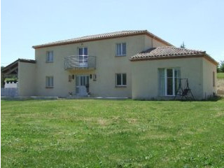 Superb Modern House Set In 1.43 Acres..
