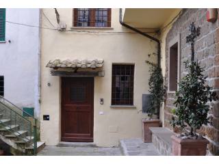 CAPRANICA DELIGHTFUL APARTMENT