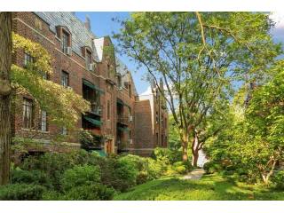 2 bedroom Co-op For Sale: White Plains..