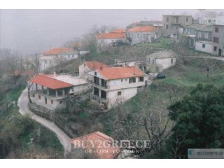 Β686 - FOR SALE BUILDING OF 220m2 ON A..