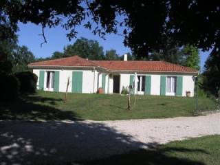 Amazing!!! House with 5 bedrooms, pool..
