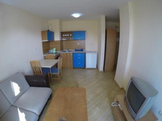 Top floor apartment, 60 sq.m., large..