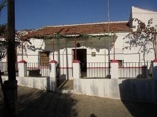 Villa - A village property located in..