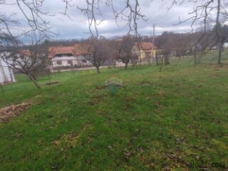Duga Resa, Građevinski teren sa pogledom na grad