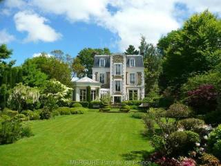 4 bedroom House For Sale: 92420..