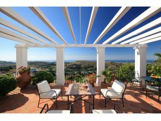 VILLA FOR SALE IN BENAHAVIS