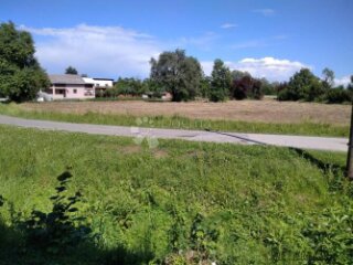 Građevinsko zemljište uz cestu - Dugo selo