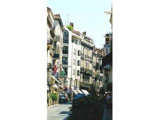 2 Bedrooms - Apartment -..