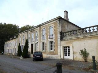Castle For Sale: 17130 CHARENTE-MARITIME