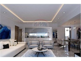 Condo/Apartment - For Sale -..