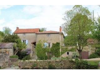 Superb House & Guest Gite by River