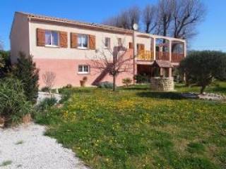 Spotless Villa in Nice Setting