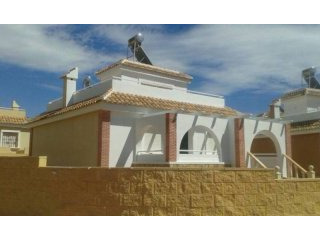 2 Bedroom 2 Bathroom Villa In Los..