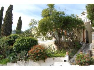 A Pretty 2 Bedroom Detached Home
