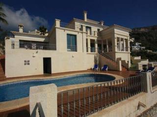 Villa in Altea