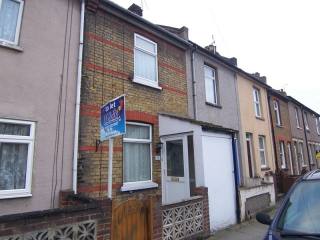 2 Bedrooms - House - Kent - For Rent