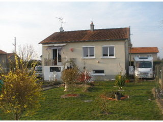 Modern house completely refurbished on..