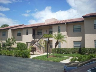 9283 Vista Del Lago #37d, Boca Raton..