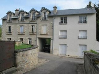 Huge Property with Many Options