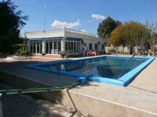 4 Bedrooms - Finca - Alicante - For Sale