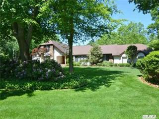 300 Annandale Dr Oyster Bay Cove, NY..