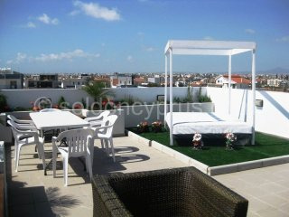 3 Bedrooms - Penthouse - Larnaca - For..