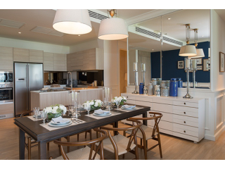 Freehold Luxury Beachfront Condominium..