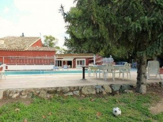 Traditional Provencal House With Pool