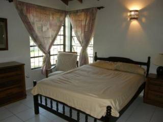 2 bedroom Property For Sale: Newton Apt..